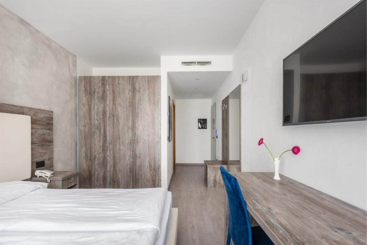 Hotel De Nac Torbole Sul Garda