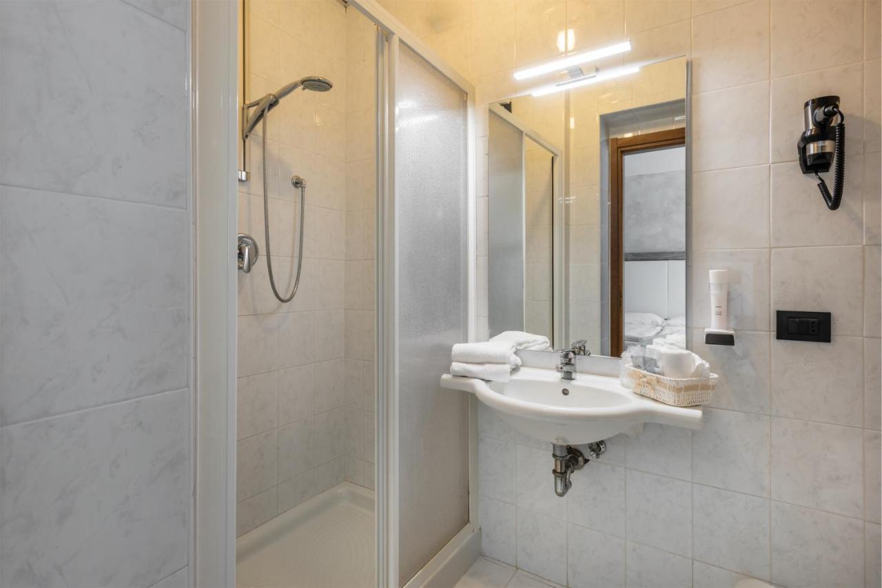 De Nac Hotel