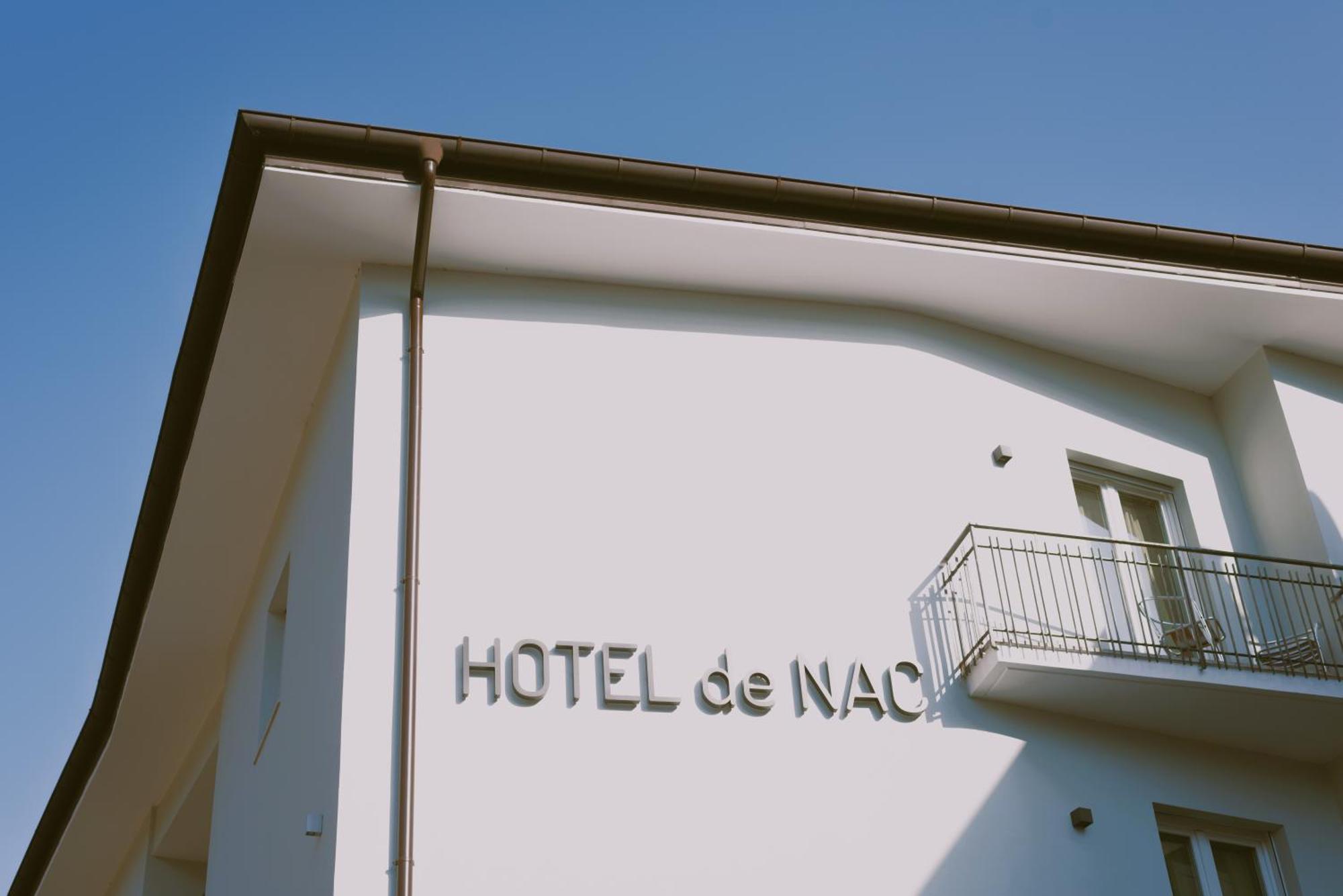 De Nac 3*
